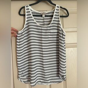 Ann Taylor Loft top white in black stripes size L